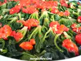 Tarif Ispanak kökü salatasi