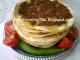 Tarif İçi̇m yaniyor gazze evde lahmacun yapimi