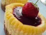 Tarif Frambuaz soslu mini cheesecake'ler