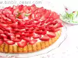 Tarif Çilekli, fıstıklı tart kek