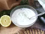 Tarif Süper taze yoğurt, beyaz peynir, limon ve nane sosu!