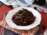 Tarif Spaghetti alla fuoco di bacco: masaya özel bir şeyler getirmek için kırmızı şaraplı makarna