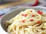 Tarif Spaghetti aglio, olio e peperoncino: i̇talyan geleneğinin son dakika yemeği
