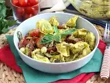 Tarif Tortellini ve pesto salatası