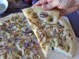 Tarif Soğanlı ve biberiyeli rustik focaccia