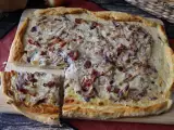 Tarif Zwiebelkuchen: yumuşacık soğanlı ve baconlu alman tartı