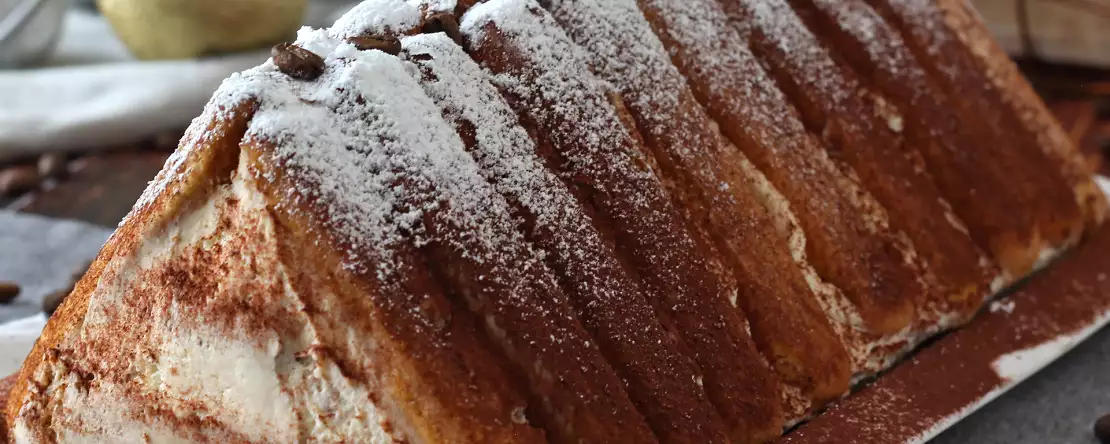 Kahve severler için kalıpsız tiramisu şekilli kütük