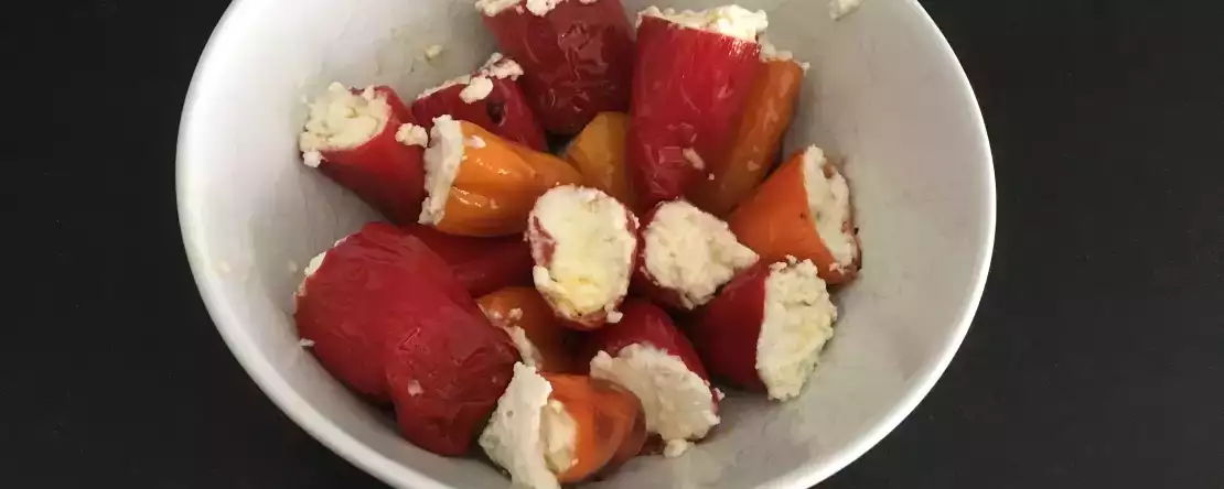 Ricotta ile doldurulmuş biberler
