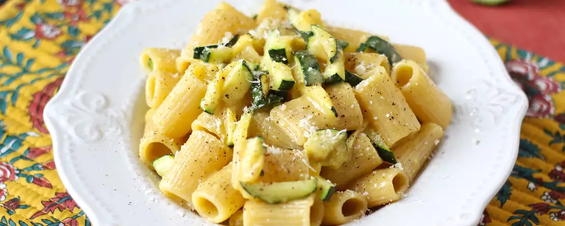 Kabak carbonara: yapımı kolay vejetaryen tarif