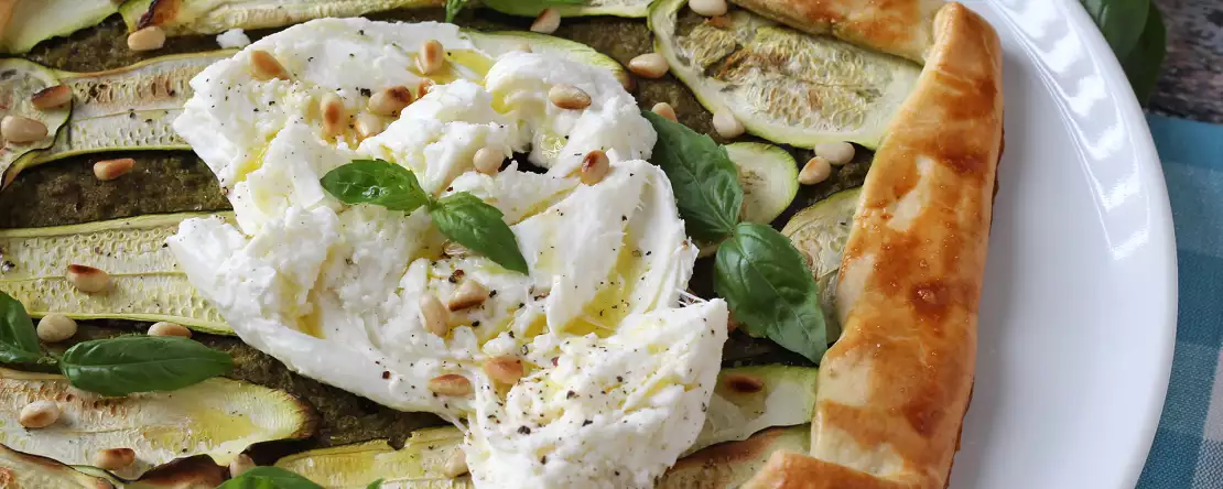 Pesto ve kabaklı tart: tıpkı yaz gibi kokan kolay bir tarif!