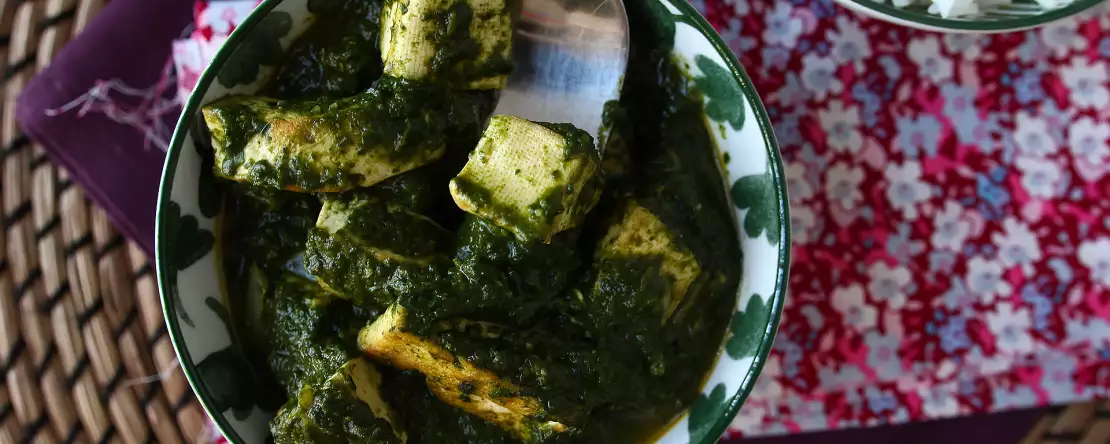 Palak tofu: tofu ve ıspanaklı hint körisi