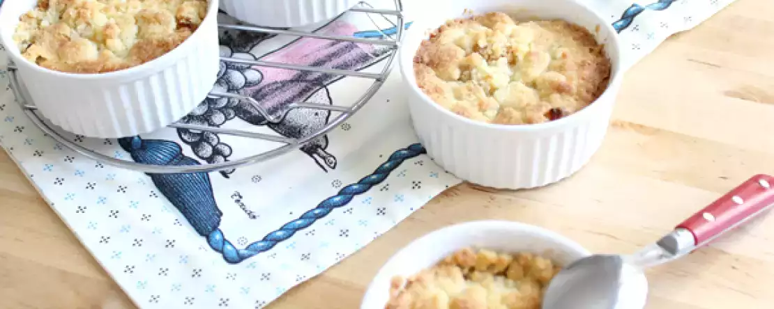 Elmalı ve tarçınlı crumble