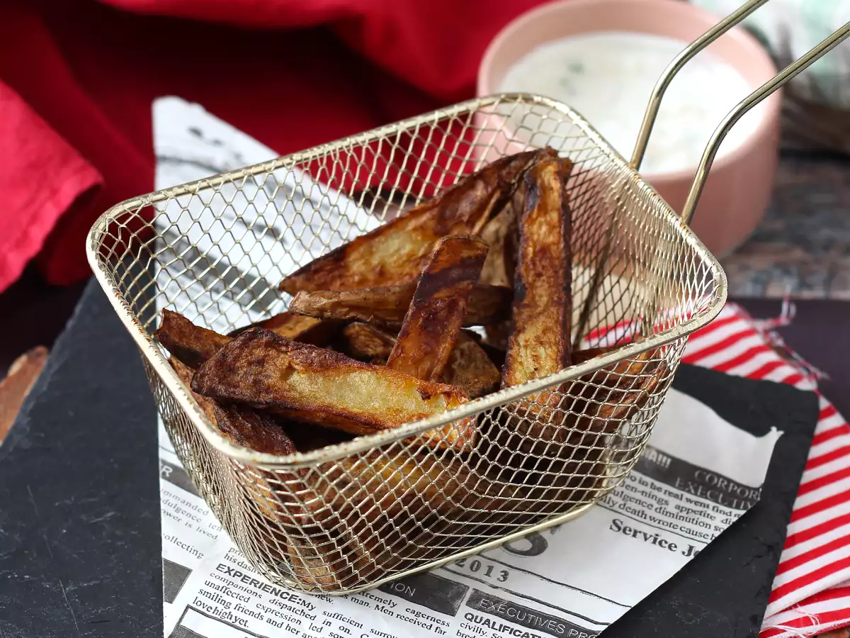 Tarif Air fryer'da kuru ve çıtır patates kızartması nasıl yapılır?