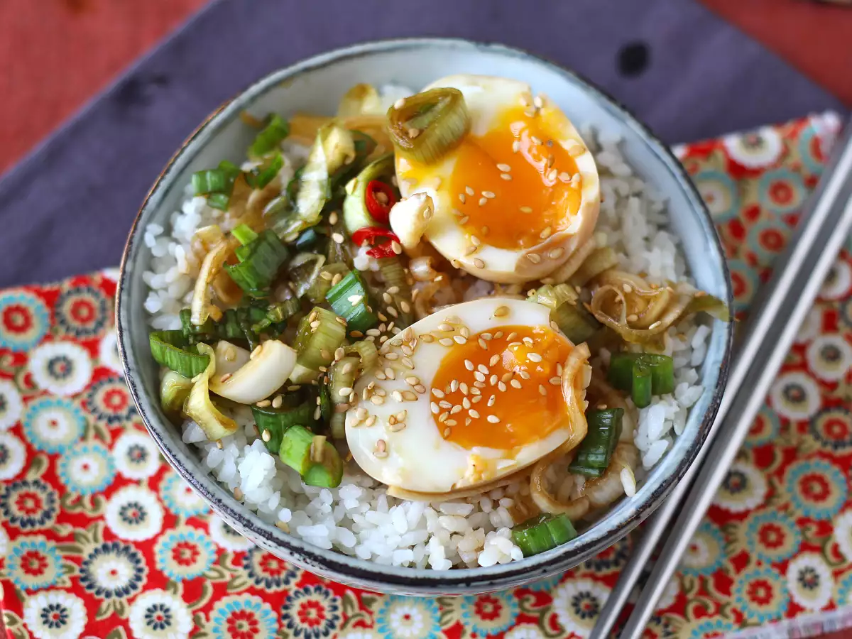 Tarif Mayak gyeran - kore usulü marine edilmiş yumurta