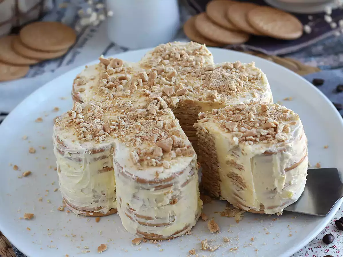 Tarif Portekiz bisküvili pastası, bolo de bolacha