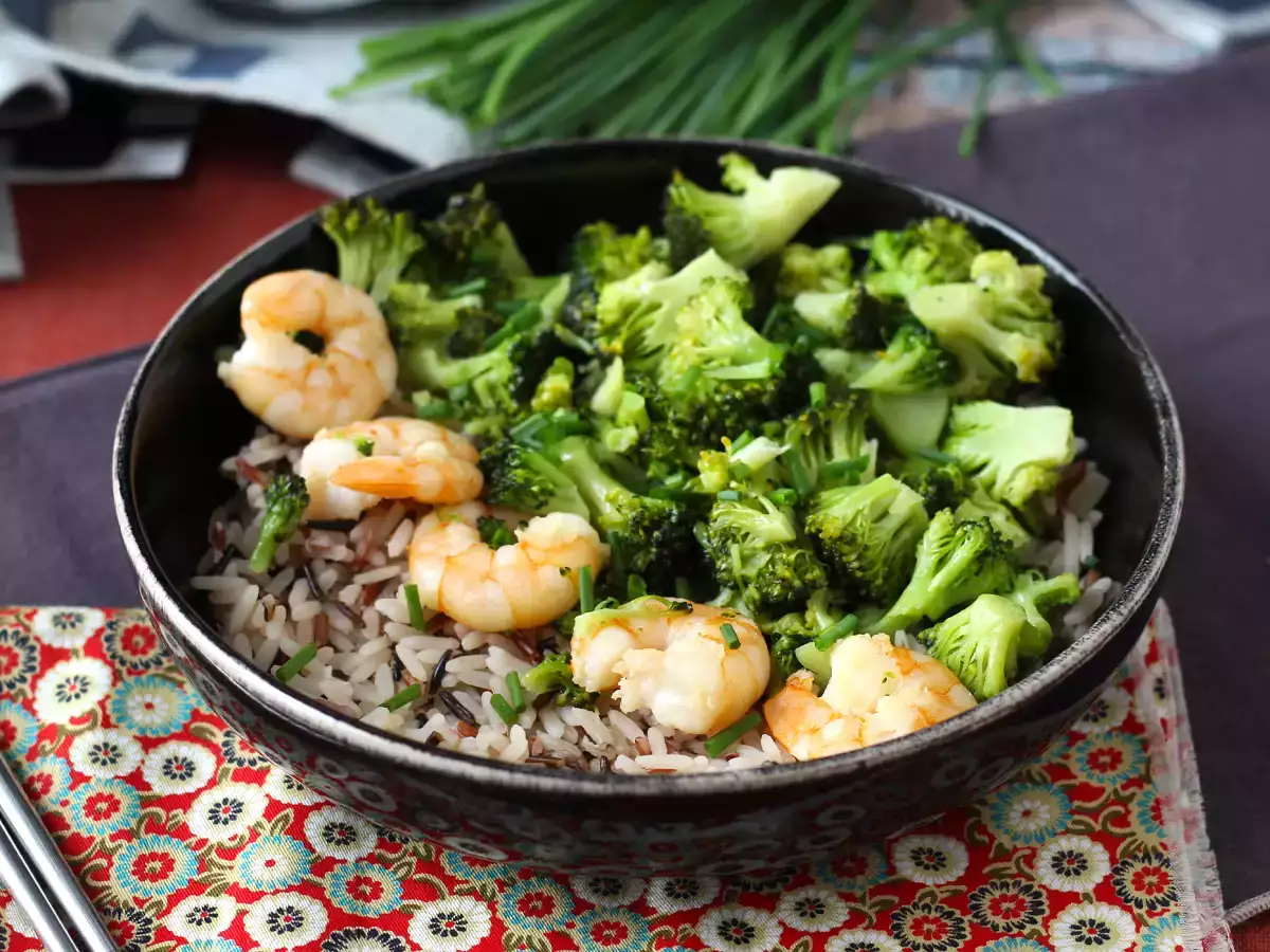 Tarif Brokoli ve karidesli kepekli pilav! kolay ve dengeli