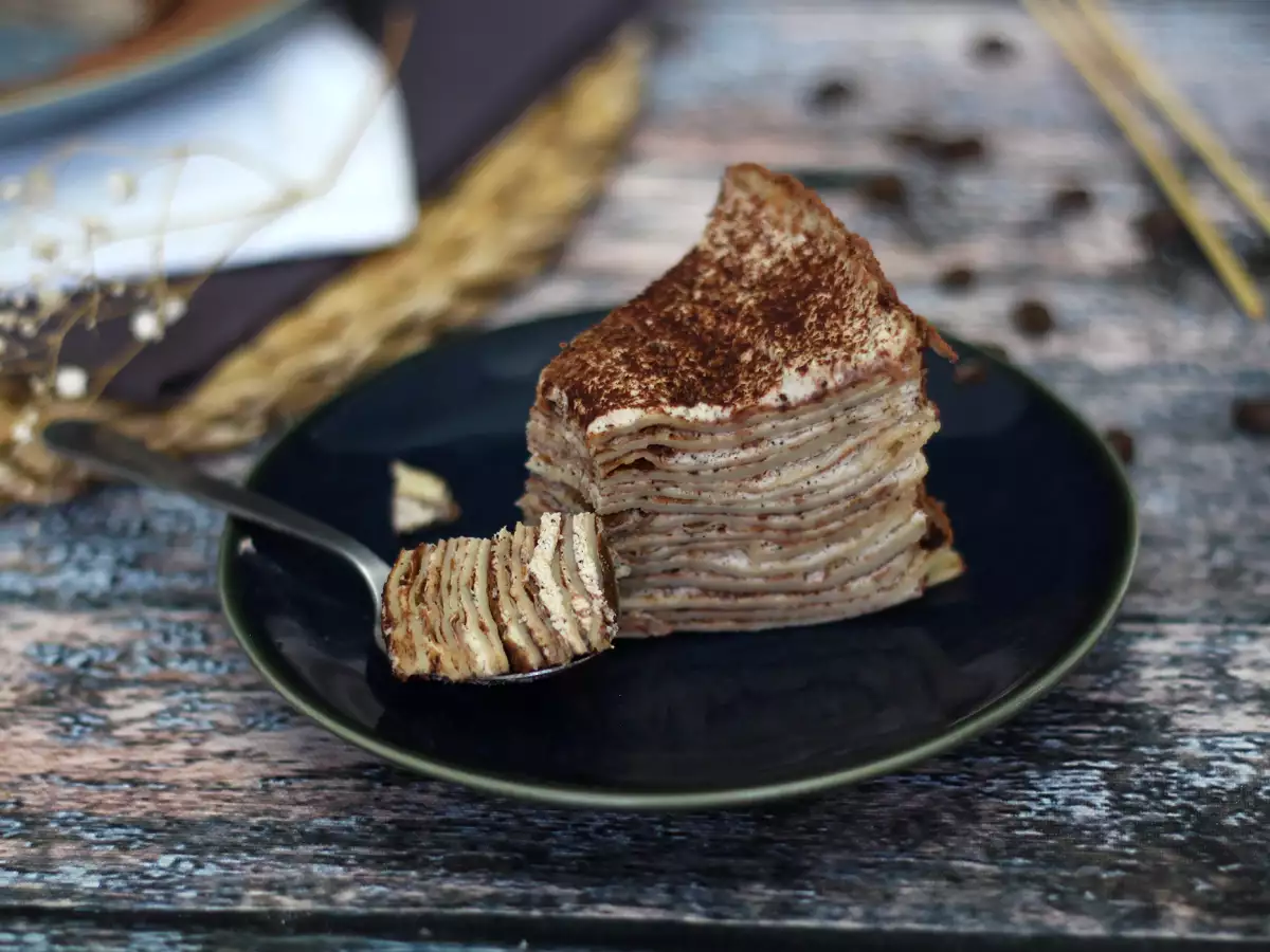 Tarif Tiramisu tarzı kahveli ve kakaolu krep pasta