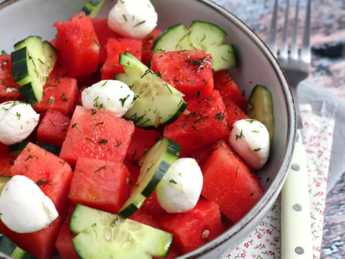 Tarif Karpuz ve salatalık salatası