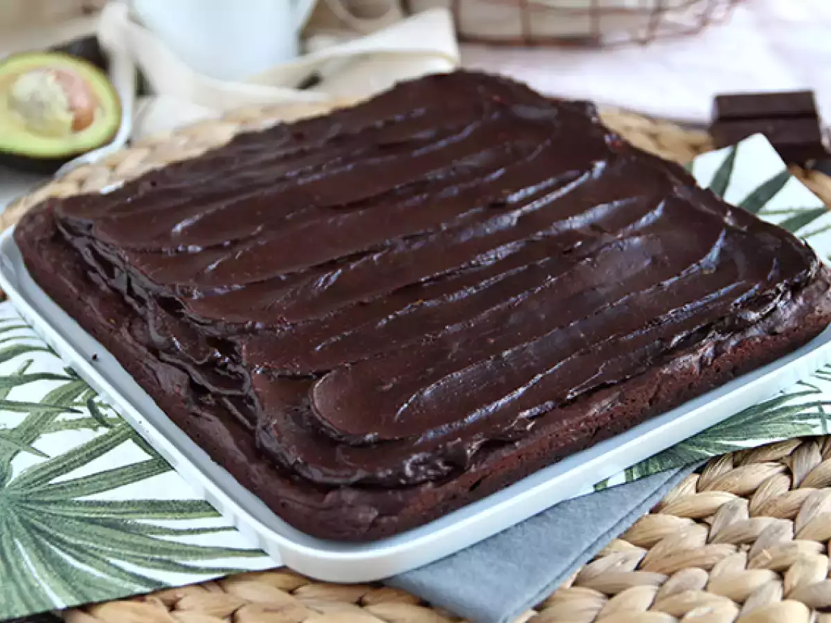 Tarif Tereyağsız ve laktozsuz avokadolu çikolatalı brownie