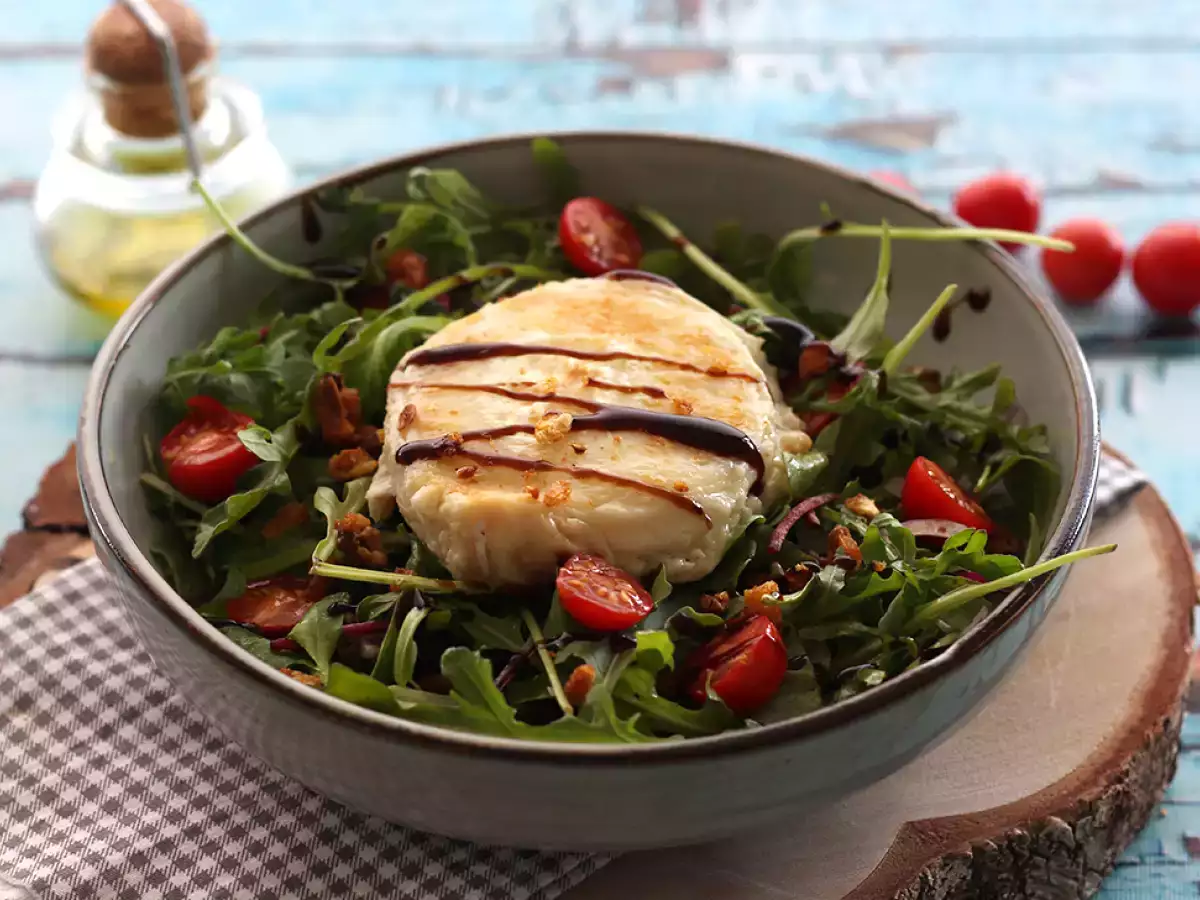 Tarif Keçi peynirli salata