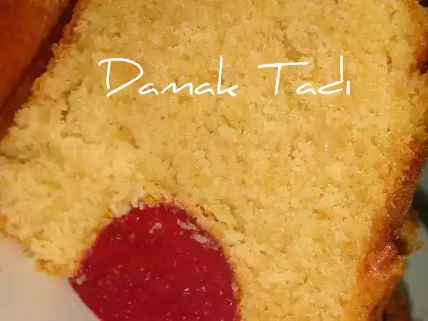 Tarif Kırmızı muhallebili kek