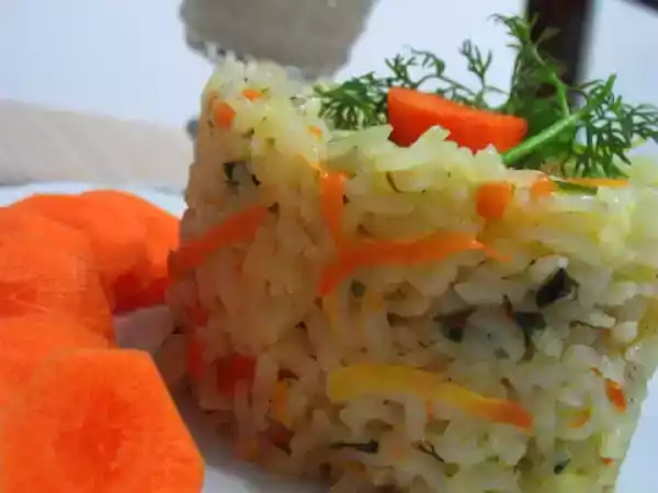 Tarif Üzüntüm/ mutluluğum /havuçlu pirinç pi̇lavı