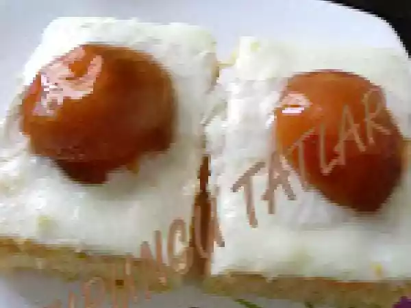 Tarif Pastanizin üzeri̇ne çi̇ğ yumurta alir misiniz? :))