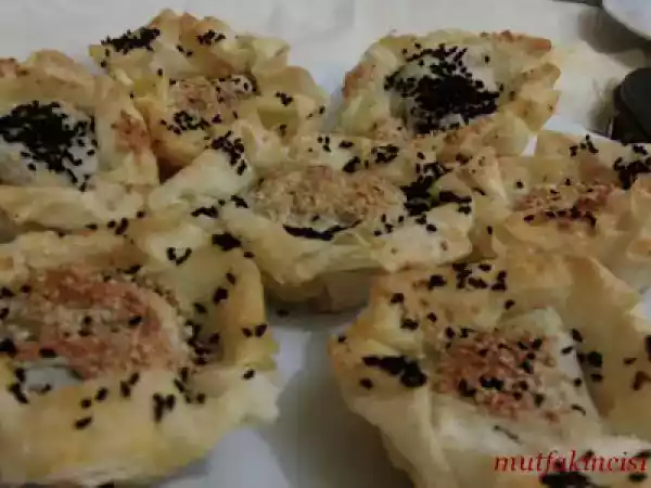 Tarif Çiçek börekler