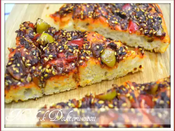 Tarif Bi̇berli̇ susamli ekmek