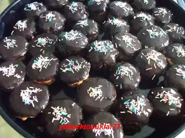 Tarif Çikolata soslu cupcake