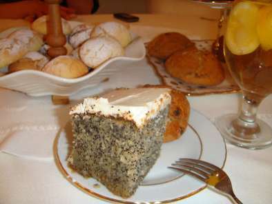 Tarif Mavi haşhaşlı pasta