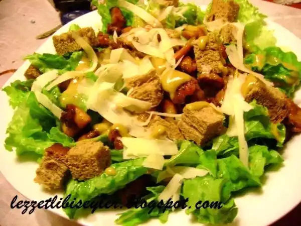 Tarif Sezar salatasi