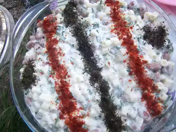 Tarif Barbunyalı makarna salatası