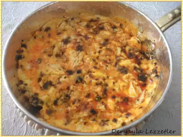 Tarif Biber salçalı yumurta