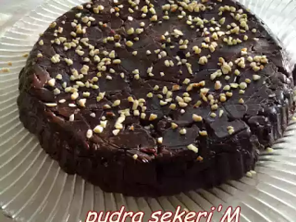 Tarif Kakao kremalı kolay pasta