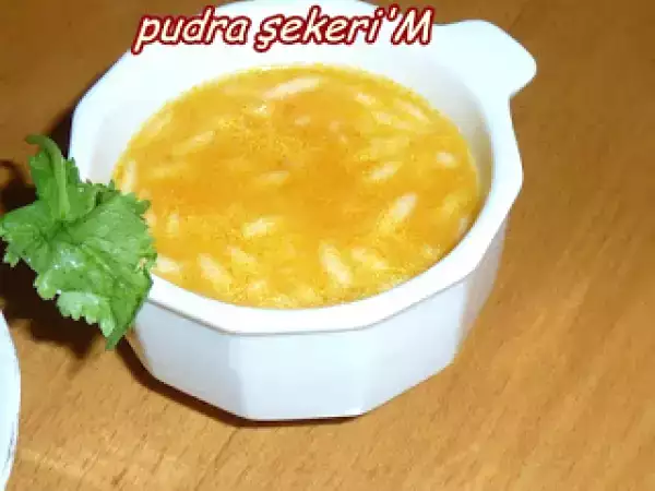 Tarif Havuçlu arpa şehriye çorbası