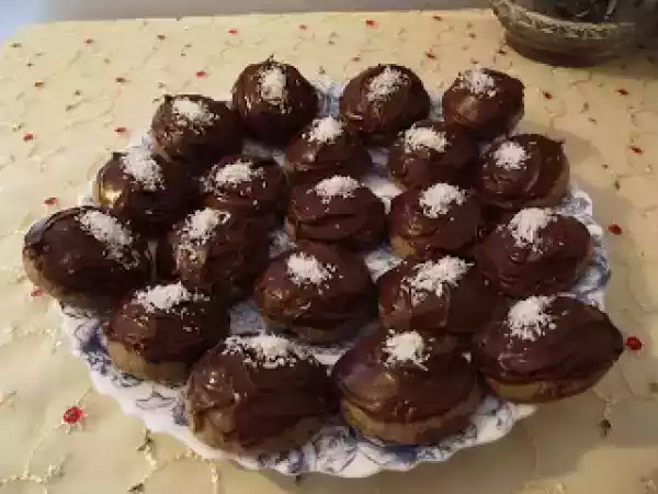 Tarif Zencefi̇lli̇ kurabi̇ye balli pekmezli̇