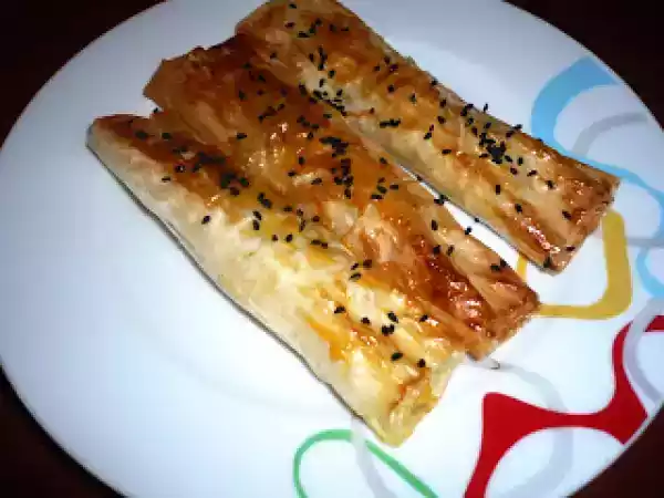 Tarif Hazır baklavalık yufkadan peynirli börek
