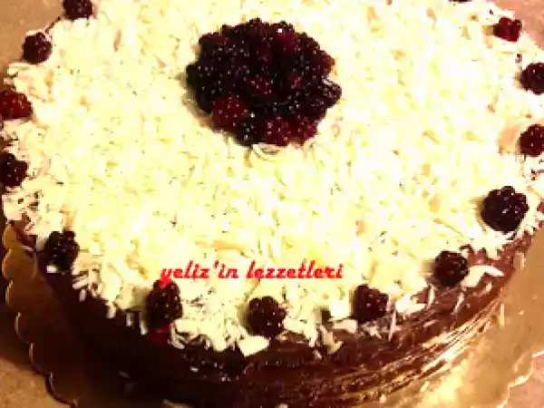 Tarif Çi̇kolatali mousse(mus) pasta