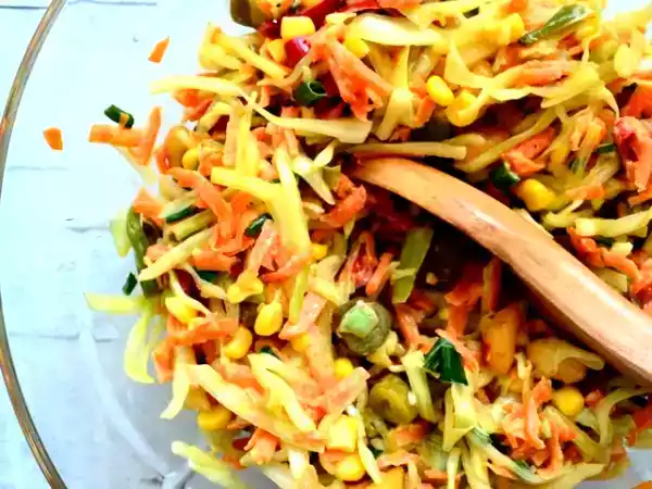 Tarif Beyaz lahana salatasi