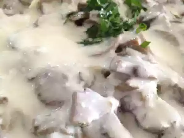Tarif Yoğurtlu mantar salatası