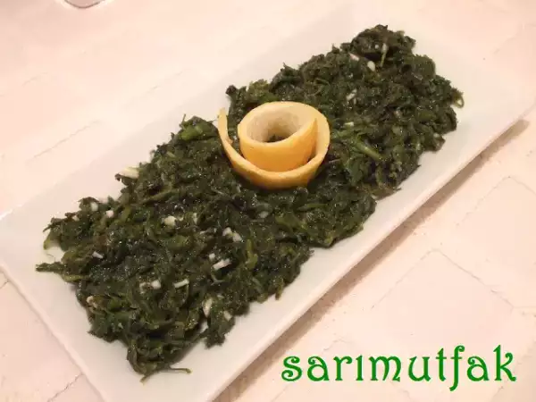 Tarif Kazayaği otu salatasi