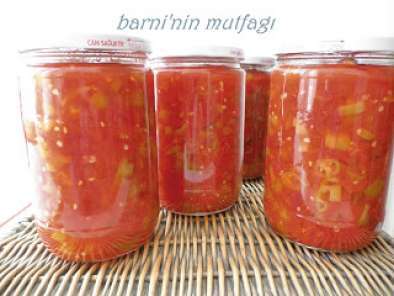 Tarif Kış hazırlıkları -1- konserve domates, biber (menemenlik)