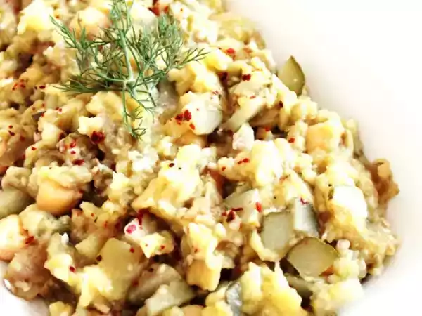 Tarif Farkli köz patlican salatasi