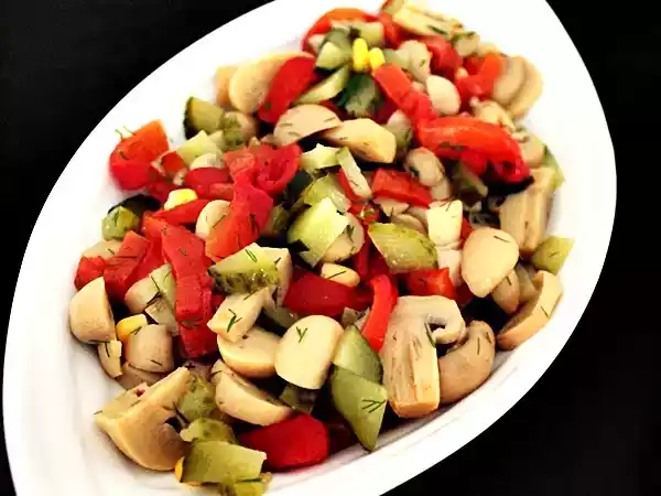 Tarif Kolay mantar salatasi