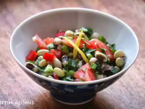 Tarif Kuru börülce salatası......