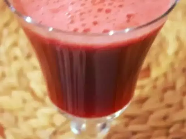 Tarif Narlı çilekli smoothie