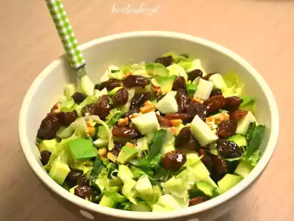 Tarif Avakadolu elmali salata