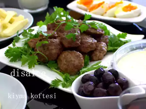 Tarif Hafta sonu kahvaltisi ve köfte
