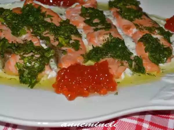 Tarif Baharatli somon baliği ve havyar